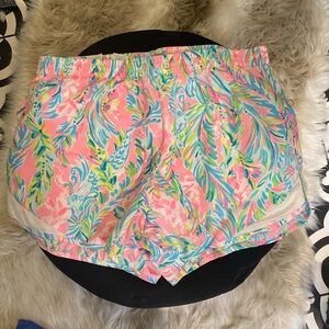 Woman’s Lily Pulitzer athletic short